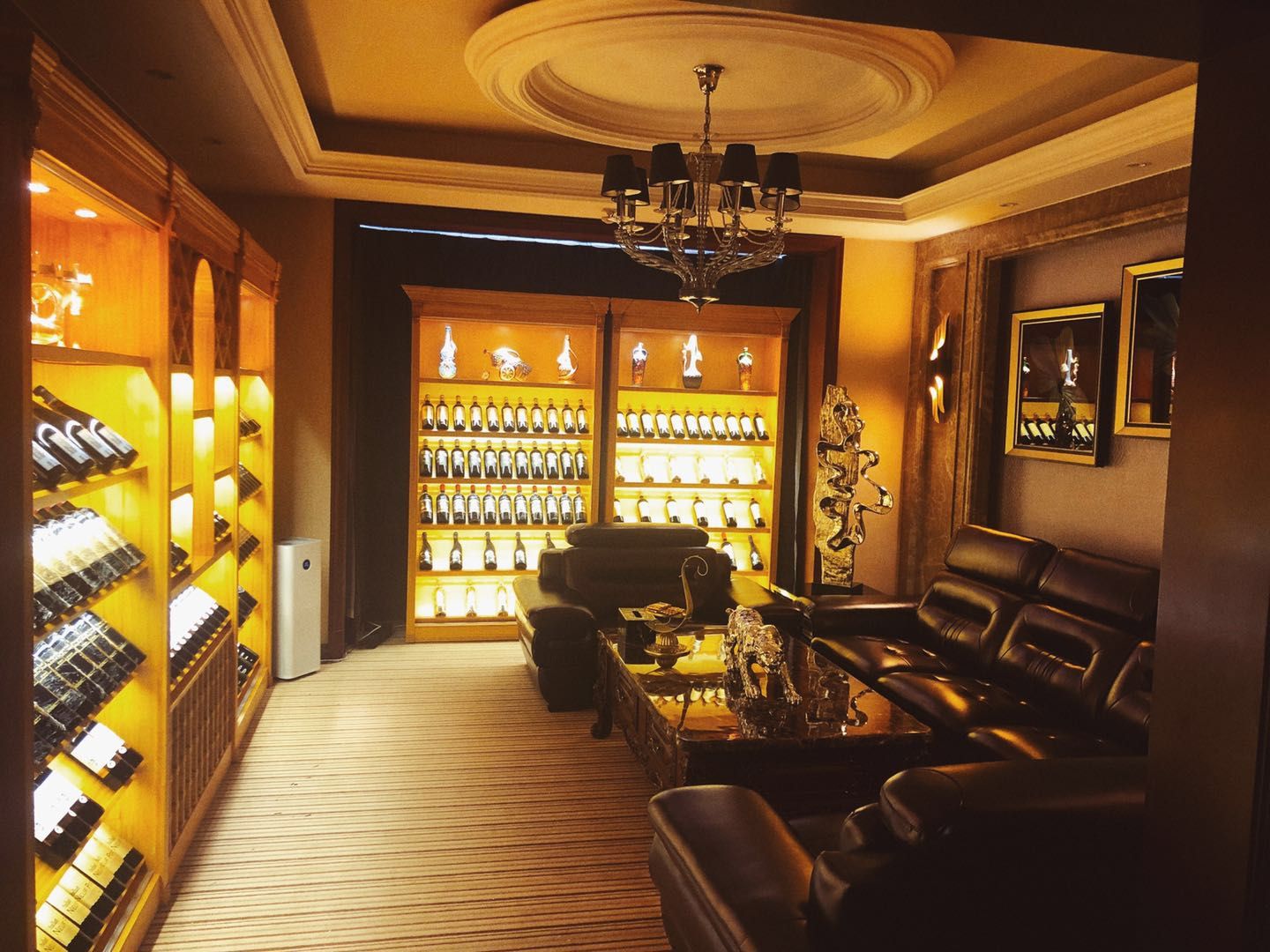 口碑佳的武漢水療按摩會_給您帝王般的高級服務(wù)享受