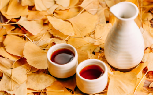 養(yǎng)生白酒有哪些_白酒養(yǎng)生嗎?_養(yǎng)生白酒每天喝多少