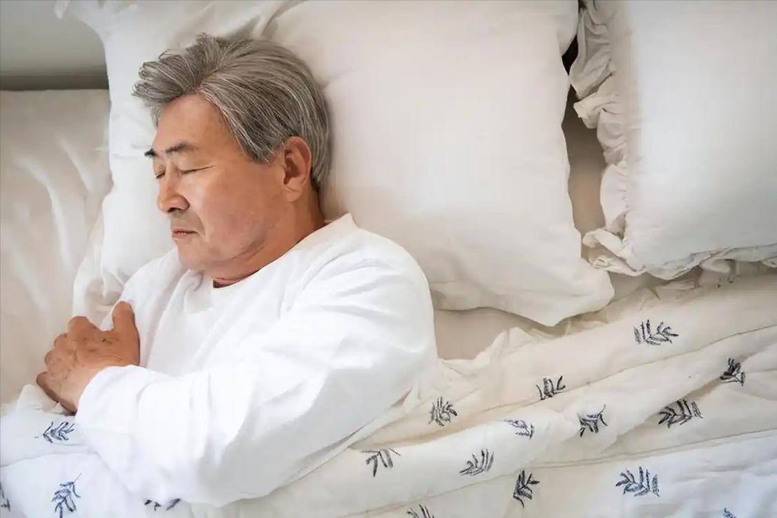 老人養生注意事項_老年人養生應注意什么_老年人養生意識